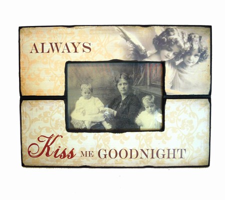 Få den sødeste fotoramme med teksten 'Always kiss me goodnight'